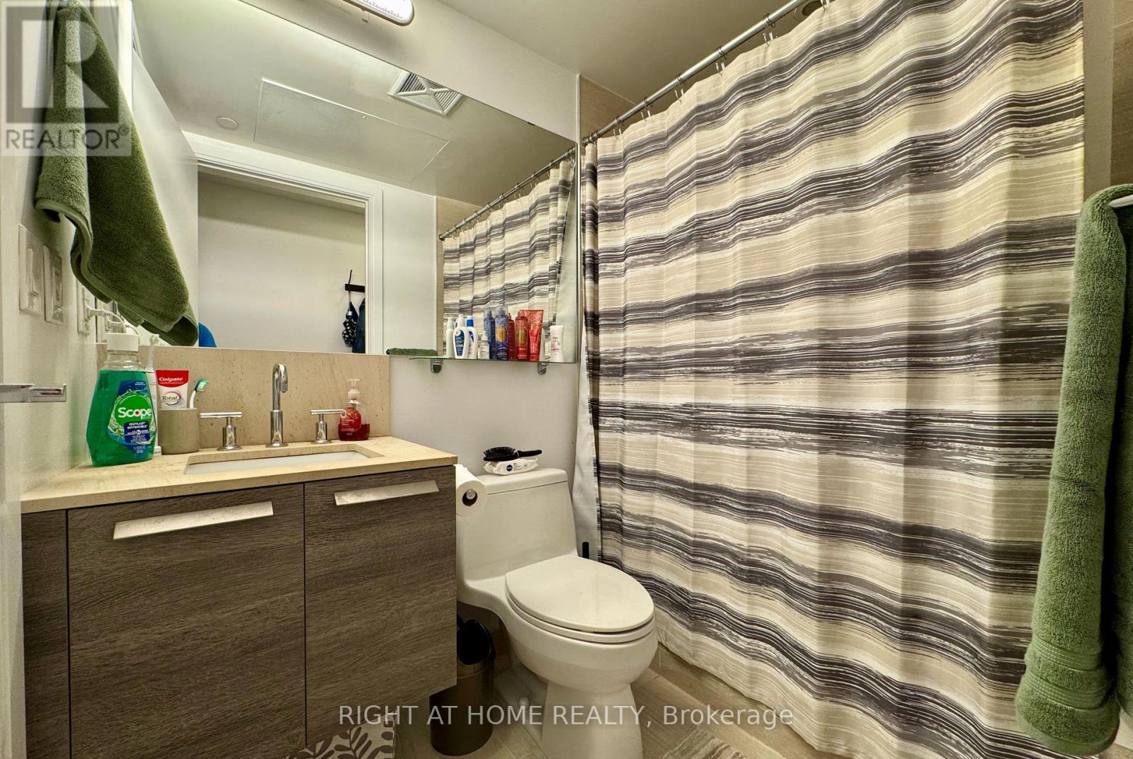 2206 - 42 Charles Street E, Toronto, Ontario  M4Y 1N3 - Photo 19 - C12954486