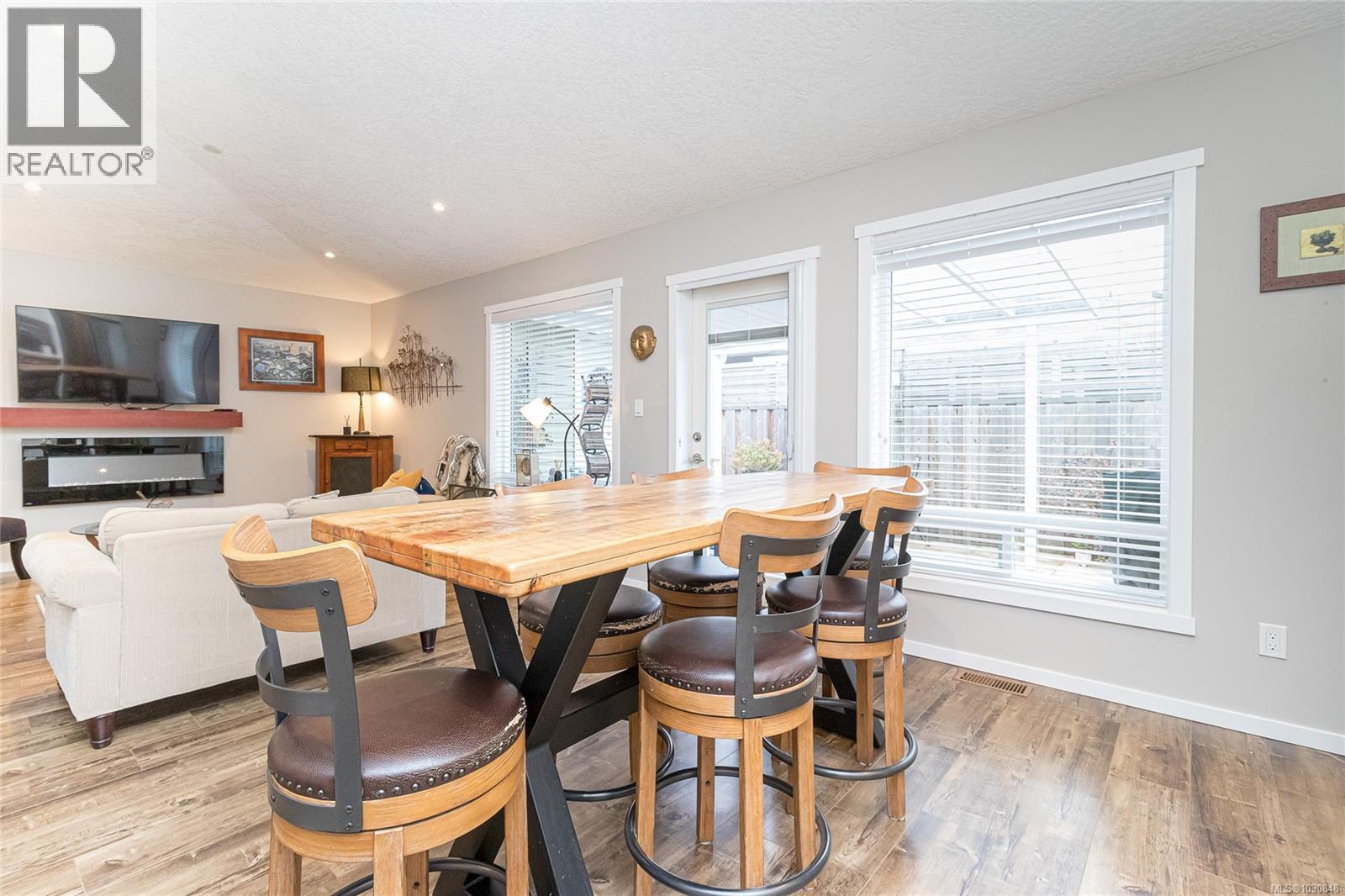 24 7650 Qwuc Chus Lane, Central Saanich, British Columbia  V8M 0B4 - Photo 11 - 1030848