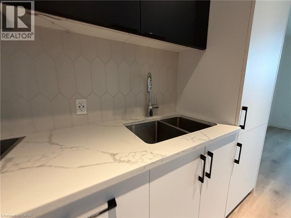 741 King Street W Unit# 301, Kitchener, Ontario  N2G 0E9 - Photo 13 - 40816992