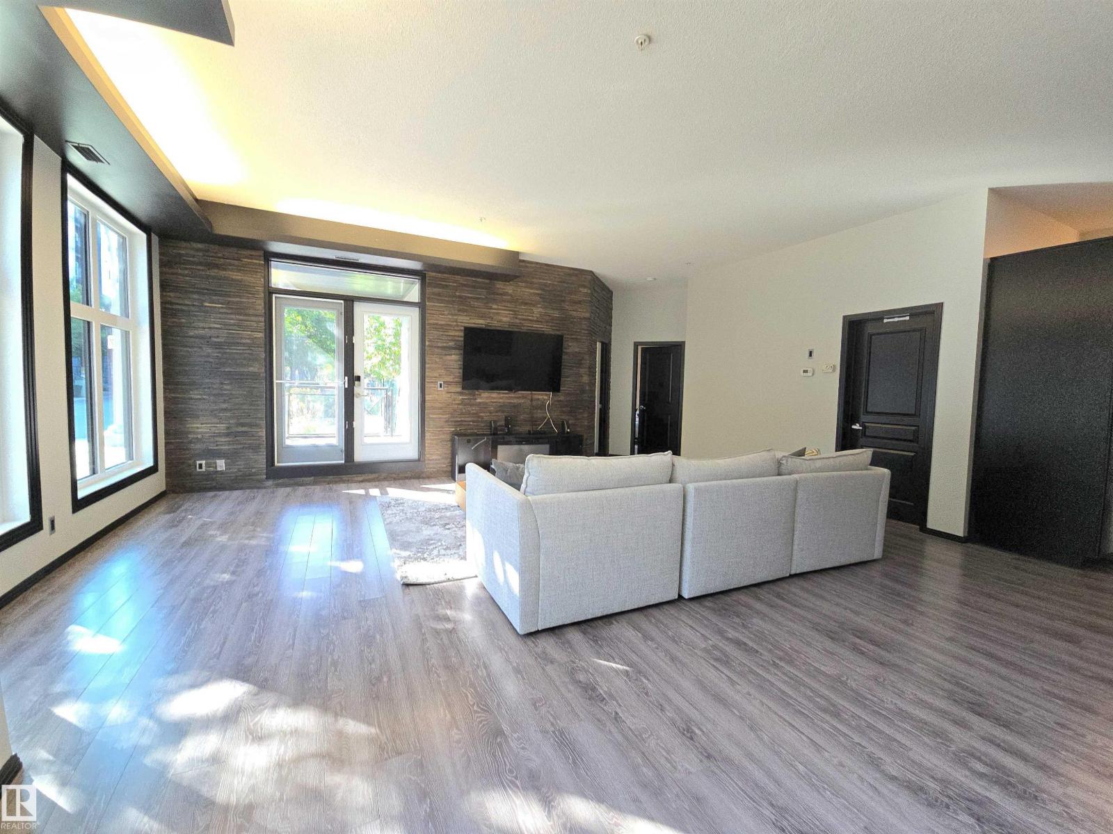 #106 10531 117 St Nw, Edmonton, Alberta  T5H 0A8 - Photo 5 - E4480463