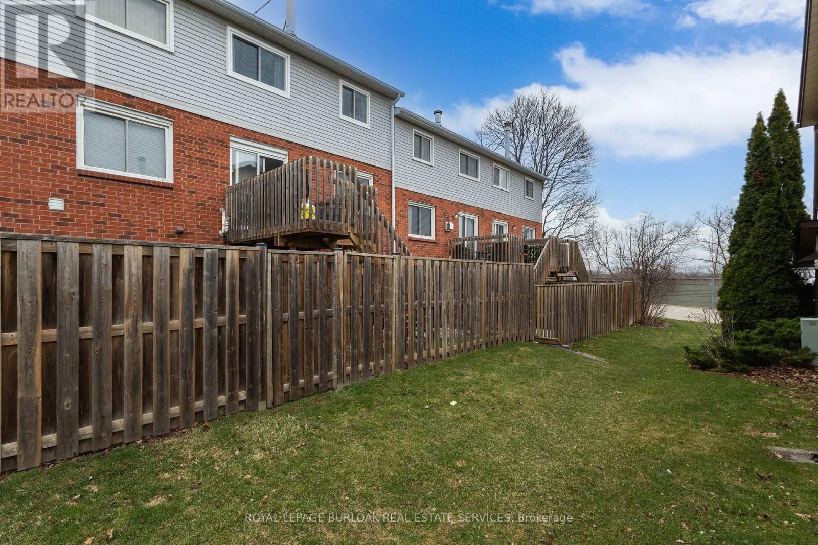 43 - 2065 Amherst Heights Court, Burlington, Ontario  L7P 4S1 - Photo 28 - W12954436