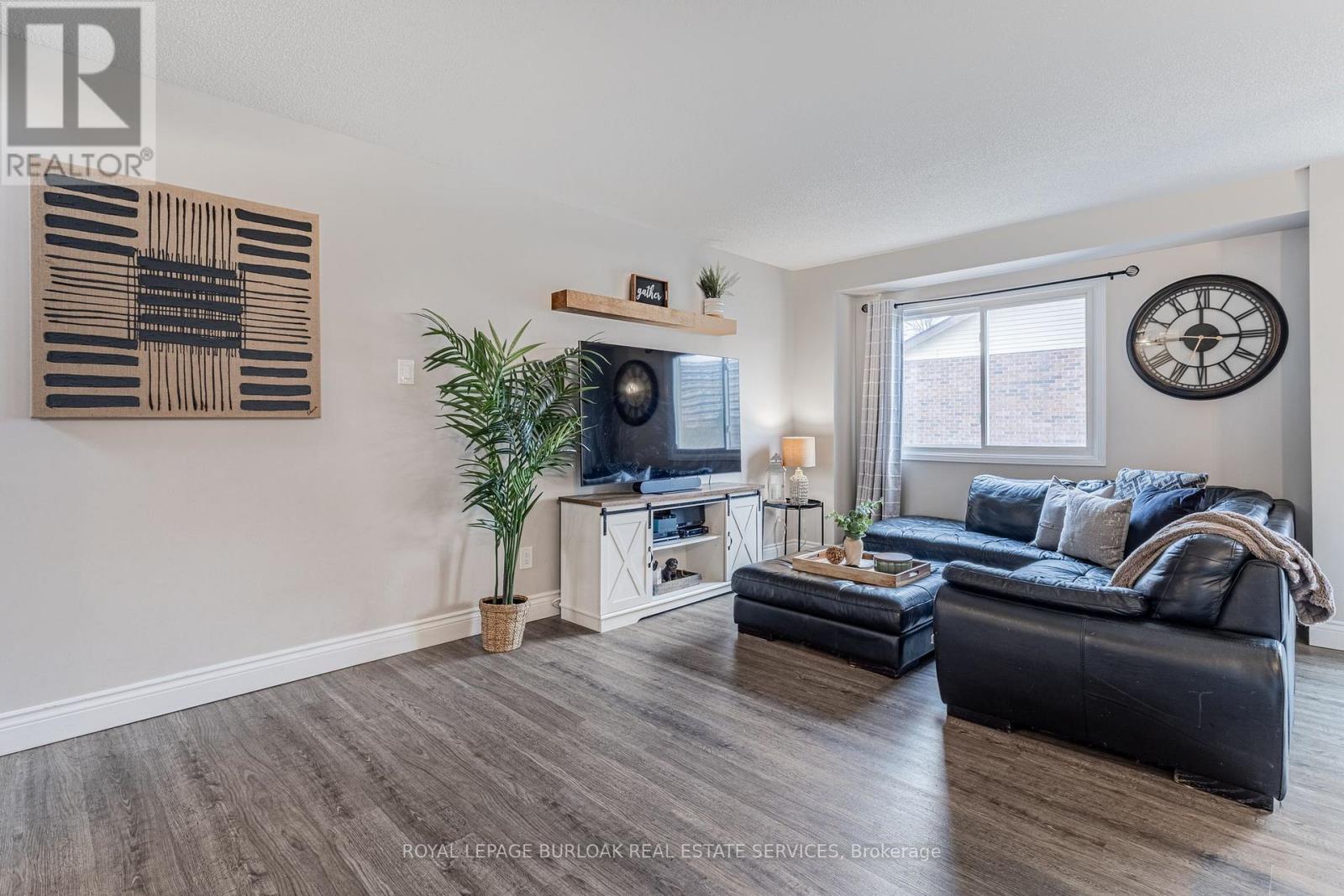 43 - 2065 Amherst Heights Court, Burlington, Ontario  L7P 4S1 - Photo 8 - W12954436