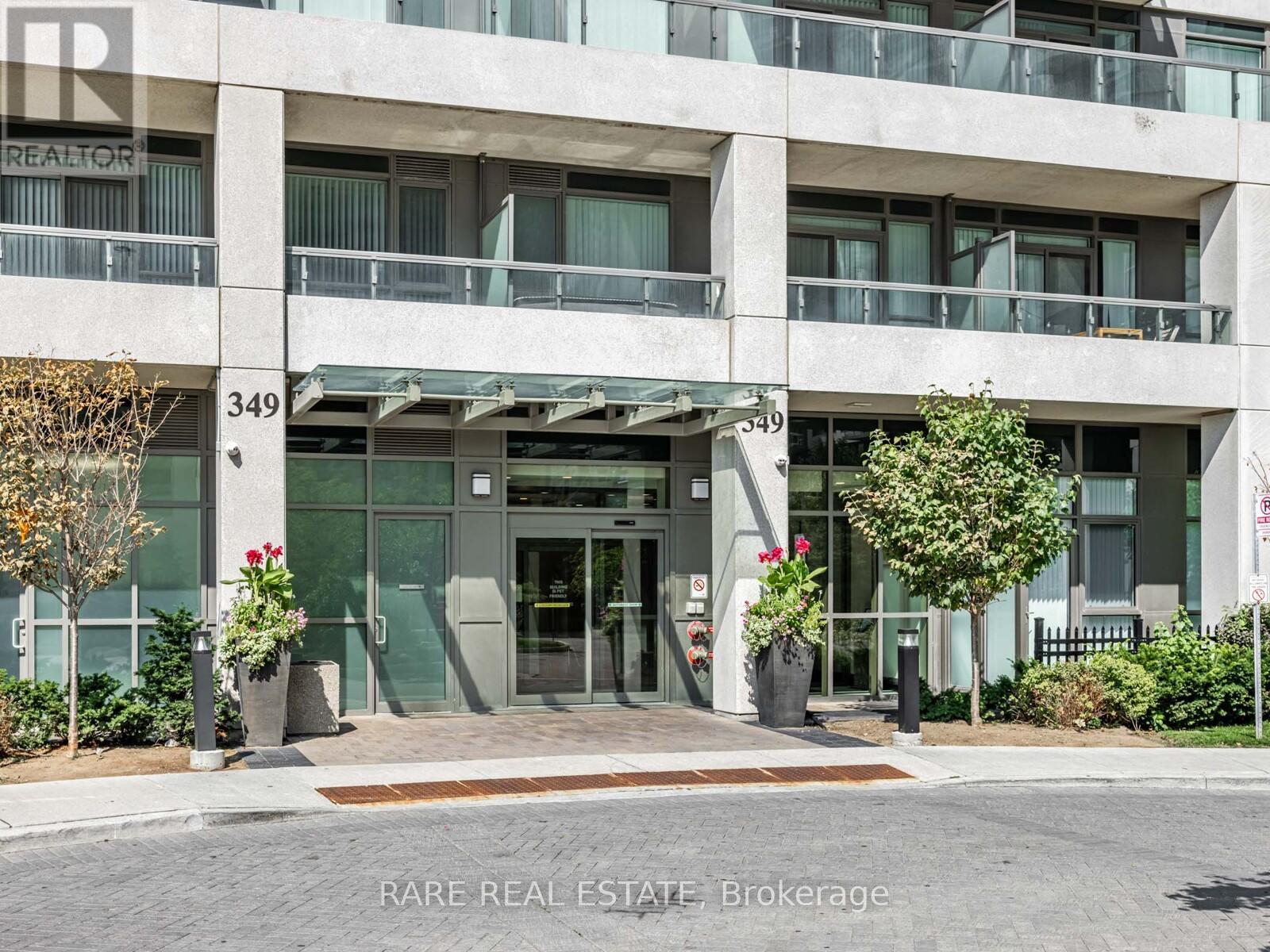 605 - 349 Rathburn Road W, Mississauga, Ontario  L5B 0G9 - Photo 3 - W12954476