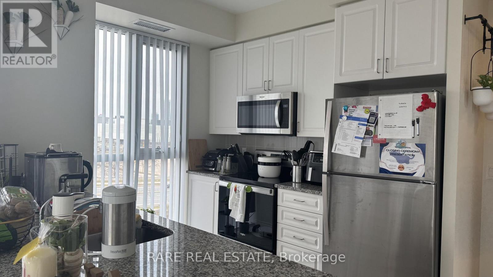 605 - 349 Rathburn Road W, Mississauga, Ontario  L5B 0G9 - Photo 6 - W12954476