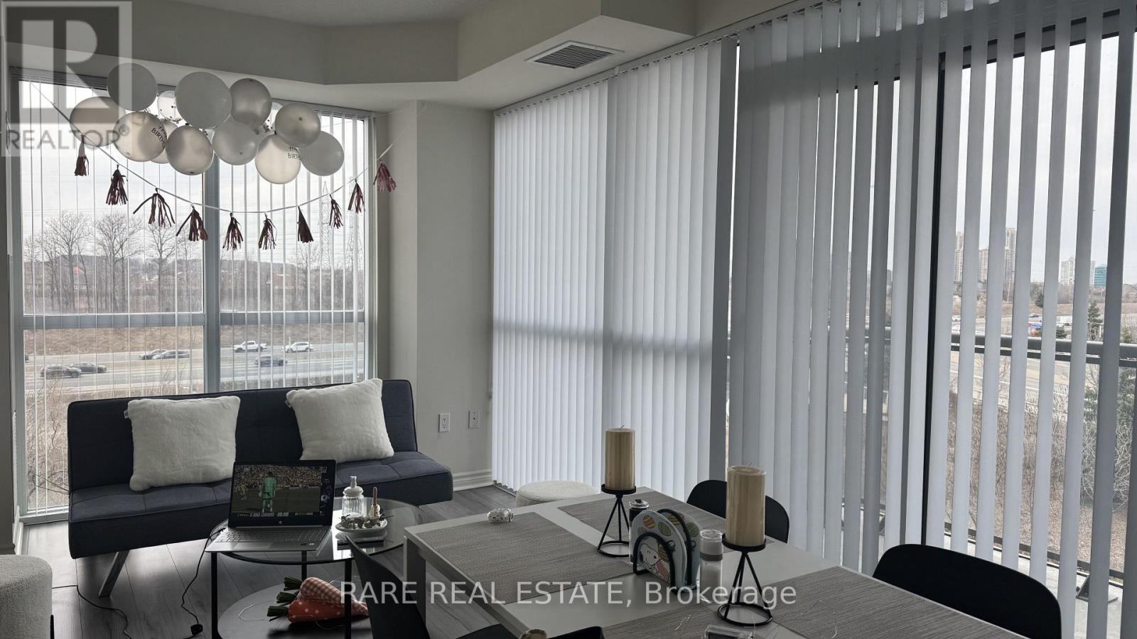 605 - 349 Rathburn Road W, Mississauga, Ontario  L5B 0G9 - Photo 7 - W12954476