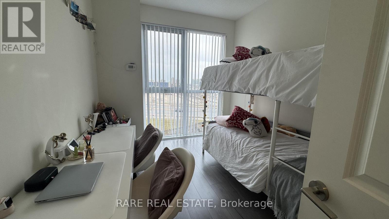 605 - 349 Rathburn Road W, Mississauga, Ontario  L5B 0G9 - Photo 8 - W12954476