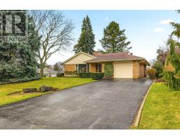 890 FALCON BOULEVARD, Burlington, Ontario