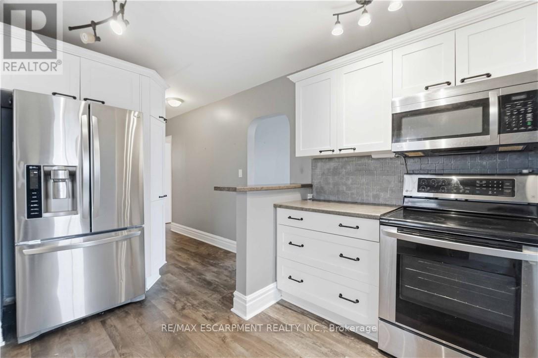 40 Nickerson Avenue, St. Catharines, Ontario  L2N 3M4 - Photo 9 - X12954438