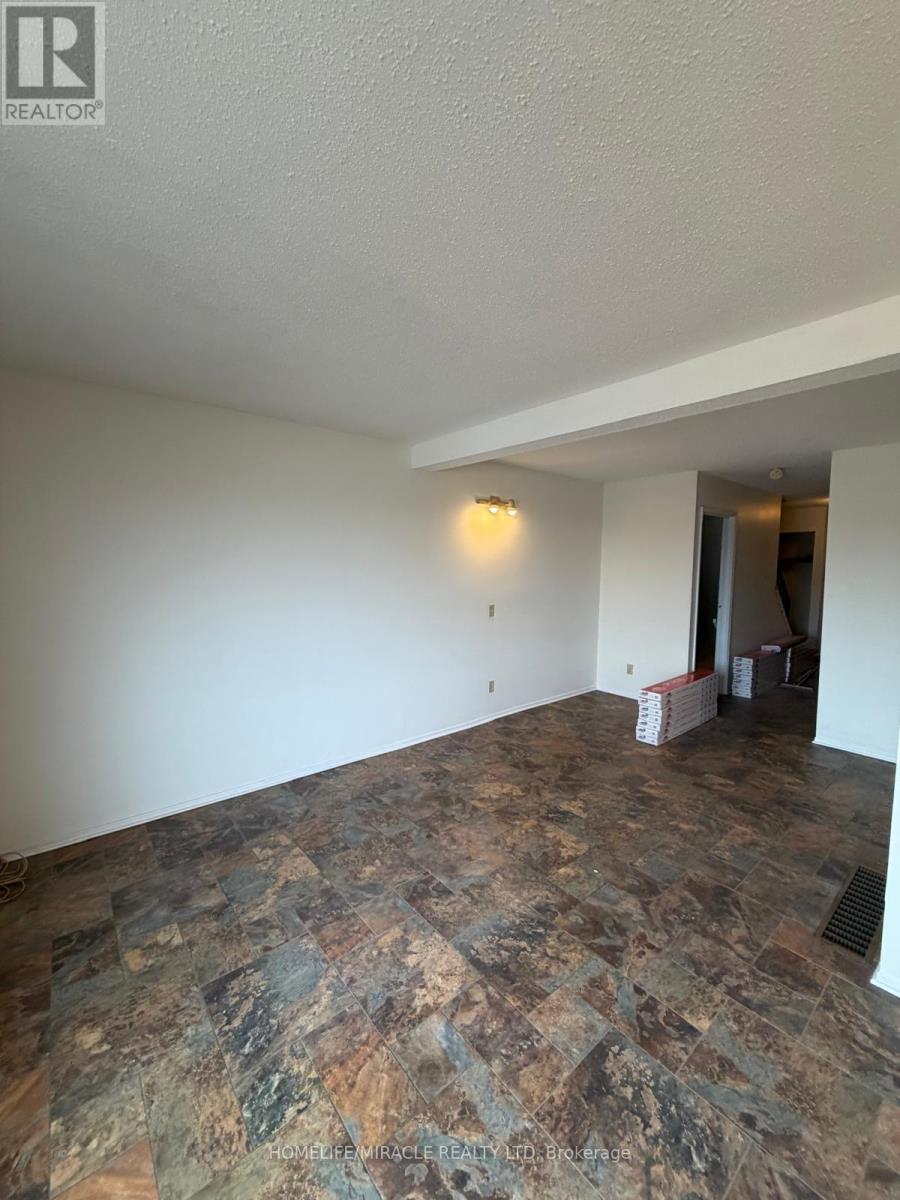 39 Coventry Crescent, Kingston, Ontario  K7M 7S8 - Photo 3 - X12954458