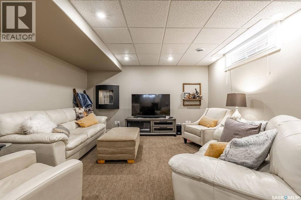 330 Pobran Crescent, Saskatoon, Saskatchewan  S7S 1L4 - Photo 31 - SK031888