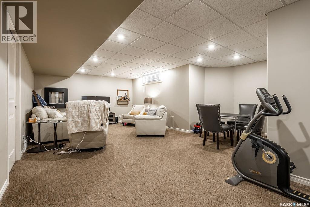 330 Pobran Crescent, Saskatoon, Saskatchewan  S7S 1L4 - Photo 33 - SK031888