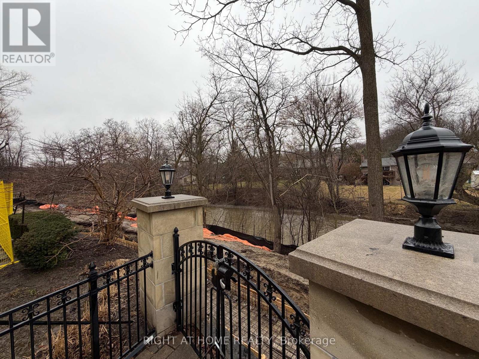 309 - 60 Ann Street, Caledon, Ontario  L7E 4G5 - Photo 13 - W12942124