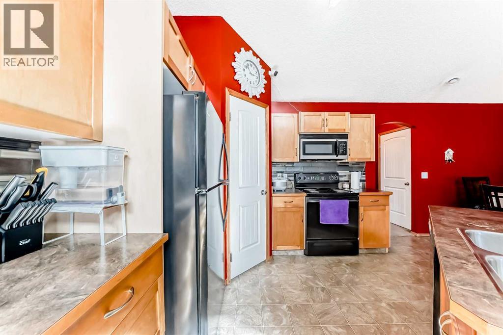 203, 4 Everridge Square SW, Calgary, Alberta  T2Y 5J8 - Photo 13 - A2294776