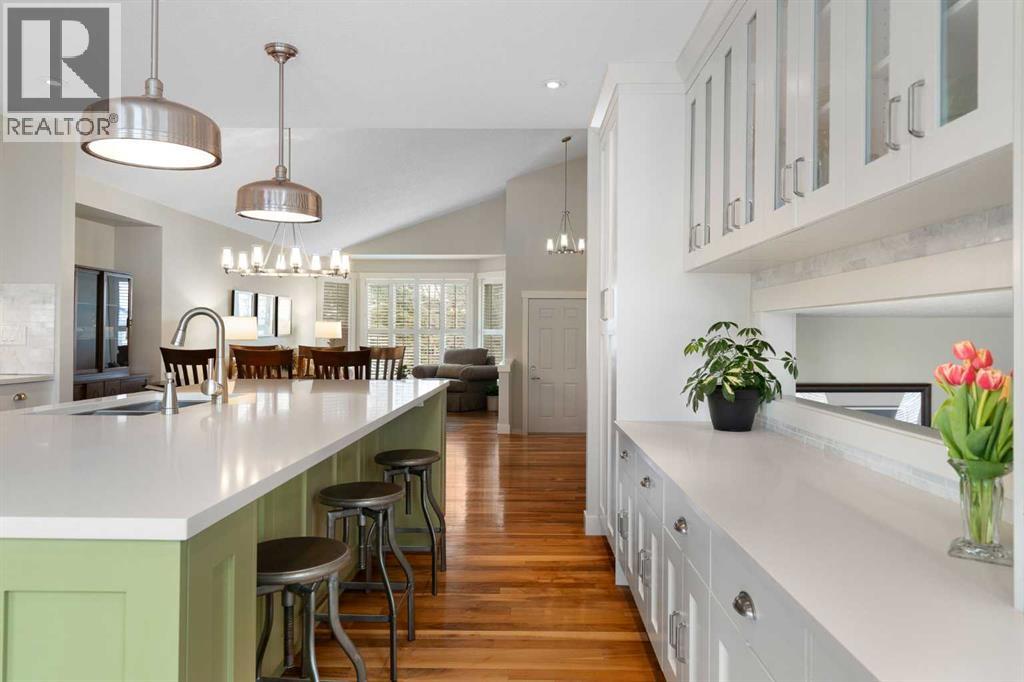 230 Signal Hill Place SW, Calgary, Alberta  T3H 2M4 - Photo 11 - A2297692