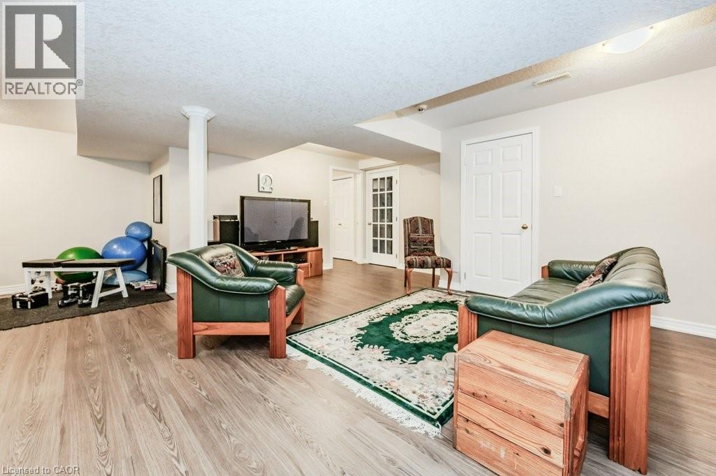 219 Corrie Crescent, Waterloo, Ontario  N2L 5W3 - Photo 31 - 40815787