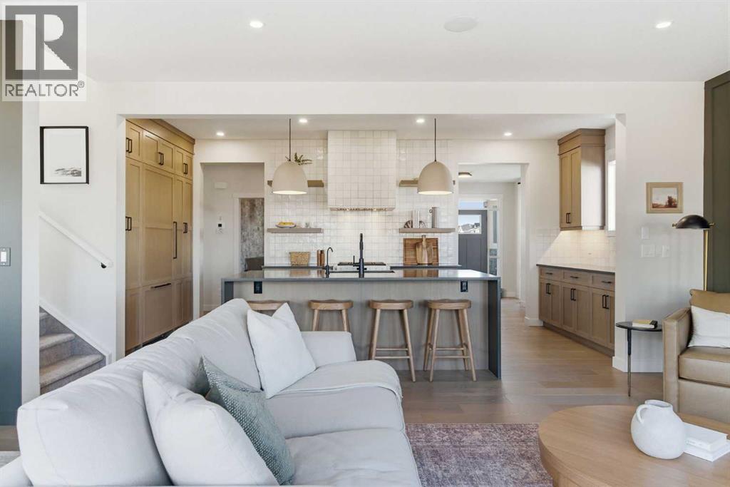 42 Creekside Avenue Sw, Calgary, Alberta  T2X 4A9 - Photo 6 - A2285114