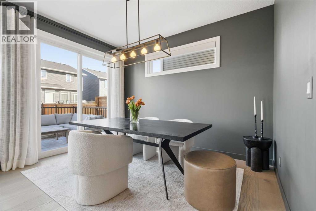 42 Creekside Avenue Sw, Calgary, Alberta  T2X 4A9 - Photo 9 - A2285114