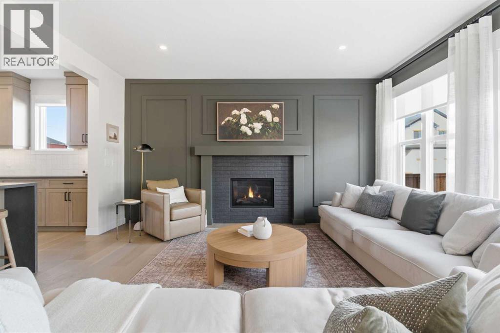 42 Creekside Avenue Sw, Calgary, Alberta  T2X 4A9 - Photo 3 - A2285114