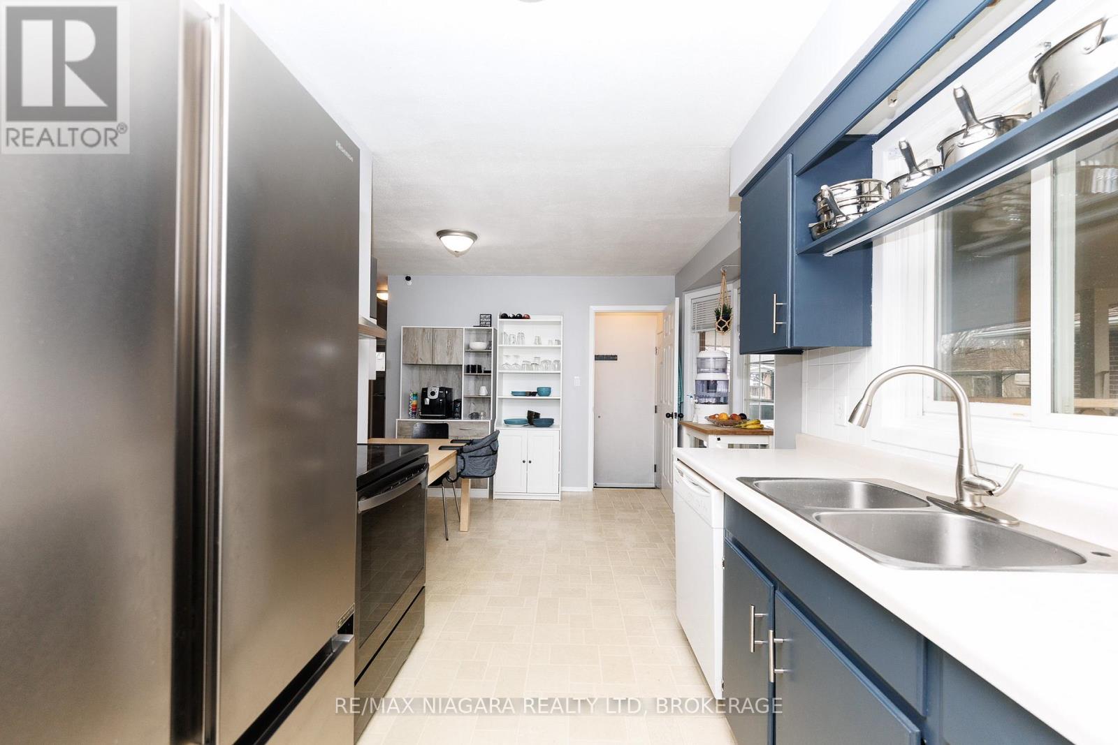 5915 Frontenac Street N, Niagara Falls, Ontario  L2G 3B1 - Photo 6 - X12954518