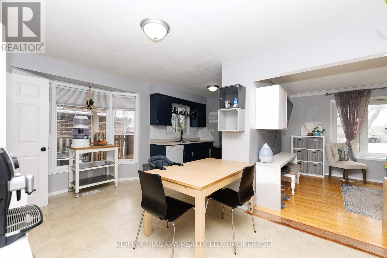 5915 Frontenac Street N, Niagara Falls, Ontario  L2G 3B1 - Photo 7 - X12954518