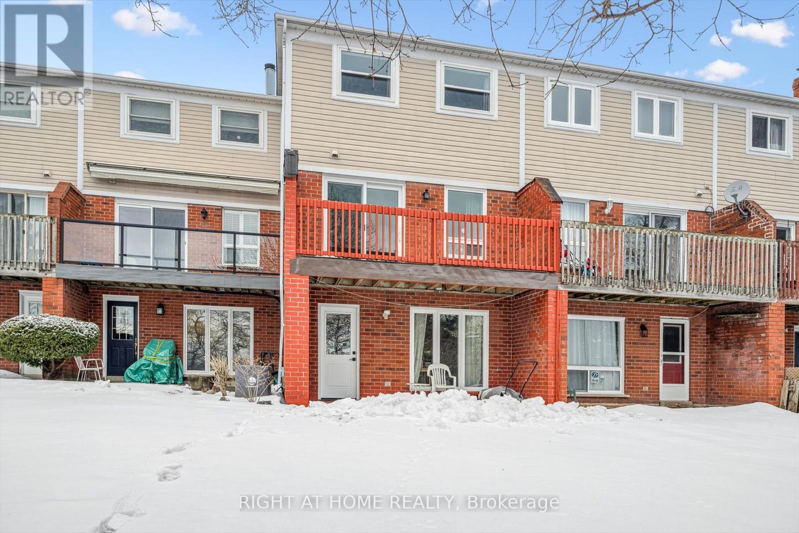 1070 Queens Avenue, Oakville, Ontario  L6H 2B5 - Photo 37 - W12819846