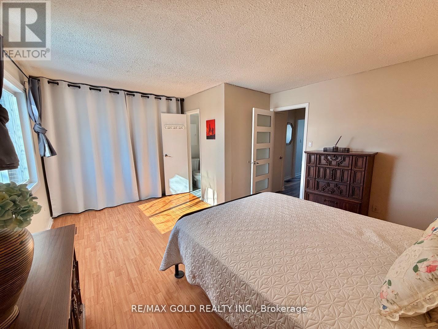 26 - 7707 Darcel Avenue, Mississauga, Ontario  L4T 3W9 - Photo 18 - W12953368