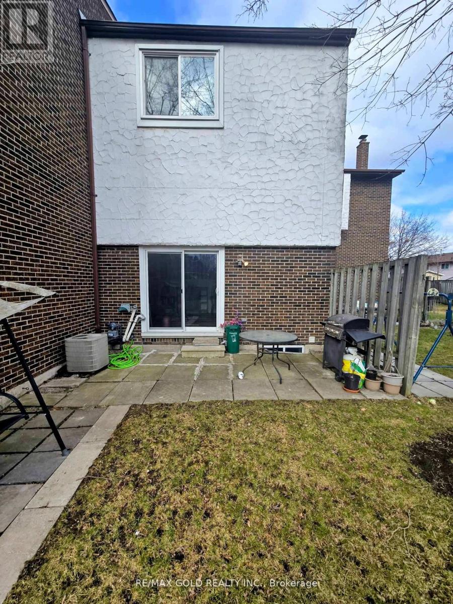 26 - 7707 Darcel Avenue, Mississauga, Ontario  L4T 3W9 - Photo 32 - W12953368
