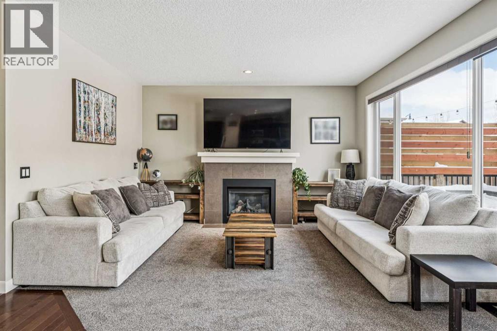 4 Drake Landing Gate, Okotoks, Alberta  T1S 0E5 - Photo 4 - A2298535