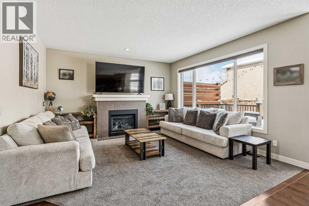 4 Drake Landing Gate, Okotoks, Alberta  T1S 0E5 - Photo 5 - A2298535