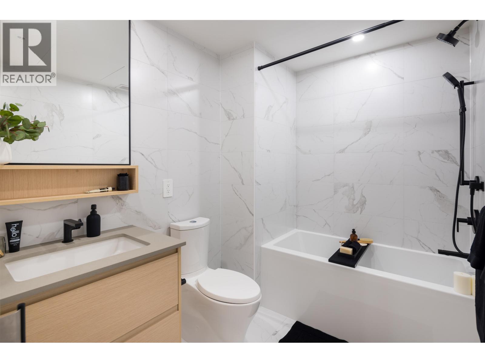 103 310 Salter Street, New Westminster, British Columbia  V3M 0N7 - Photo 6 - R3106806