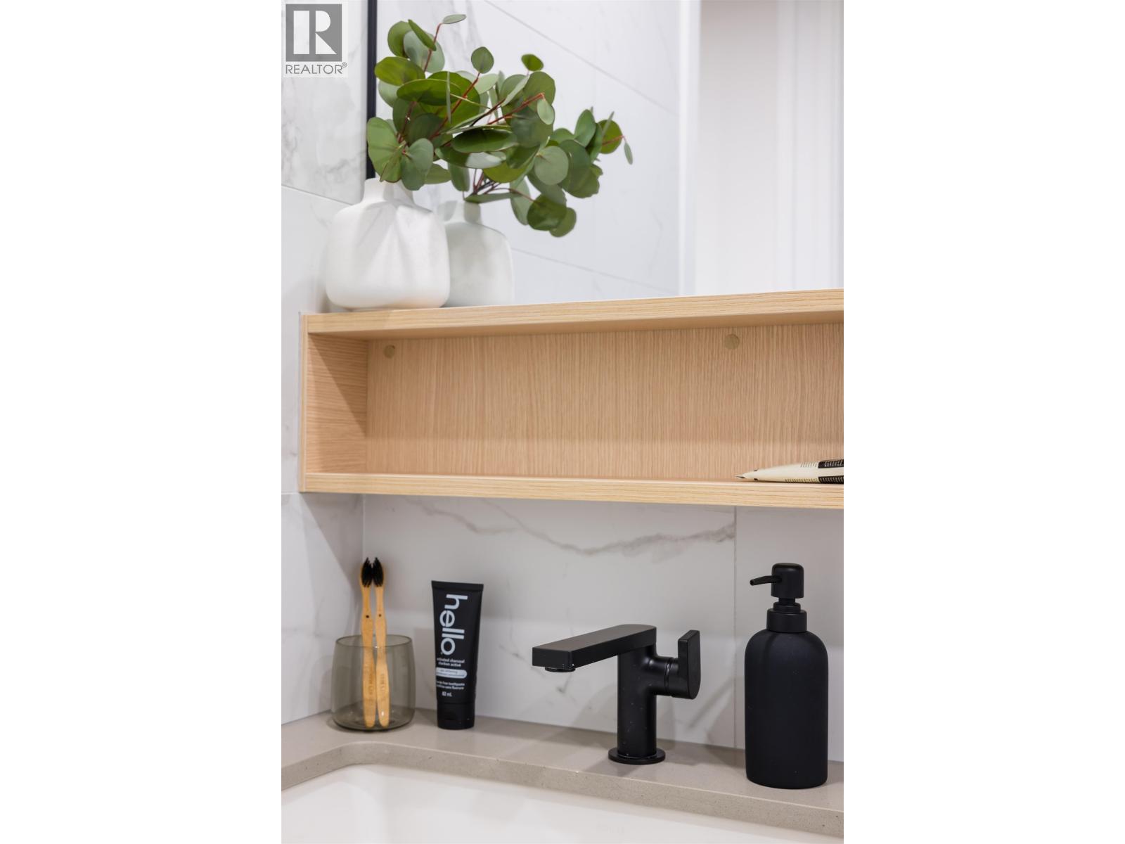 103 310 Salter Street, New Westminster, British Columbia  V3M 0N7 - Photo 7 - R3106806