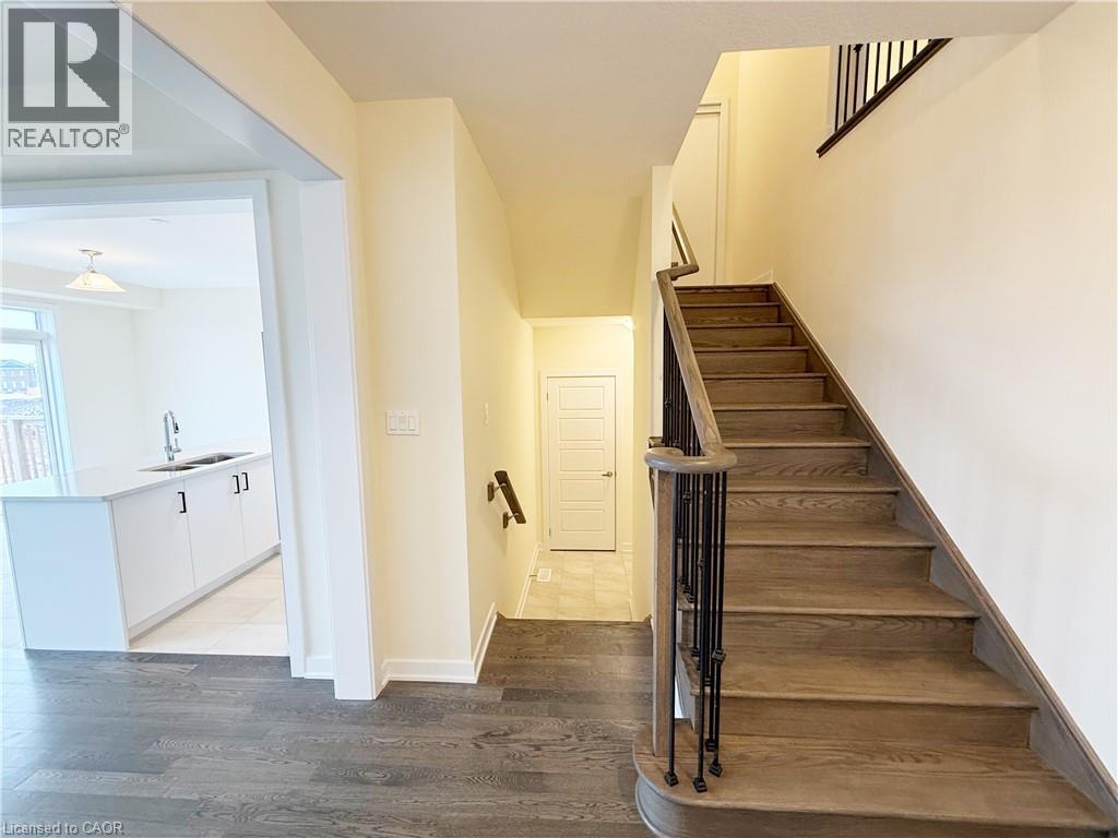 27 Starboard Crescent, Welland, Ontario  L3B 0M7 - Photo 8 - 40817507