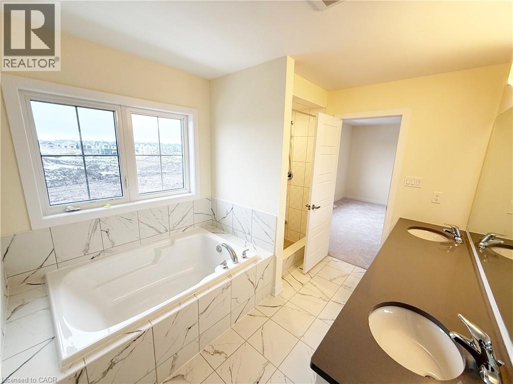 27 Starboard Crescent, Welland, Ontario  L3B 0M7 - Photo 26 - 40817507