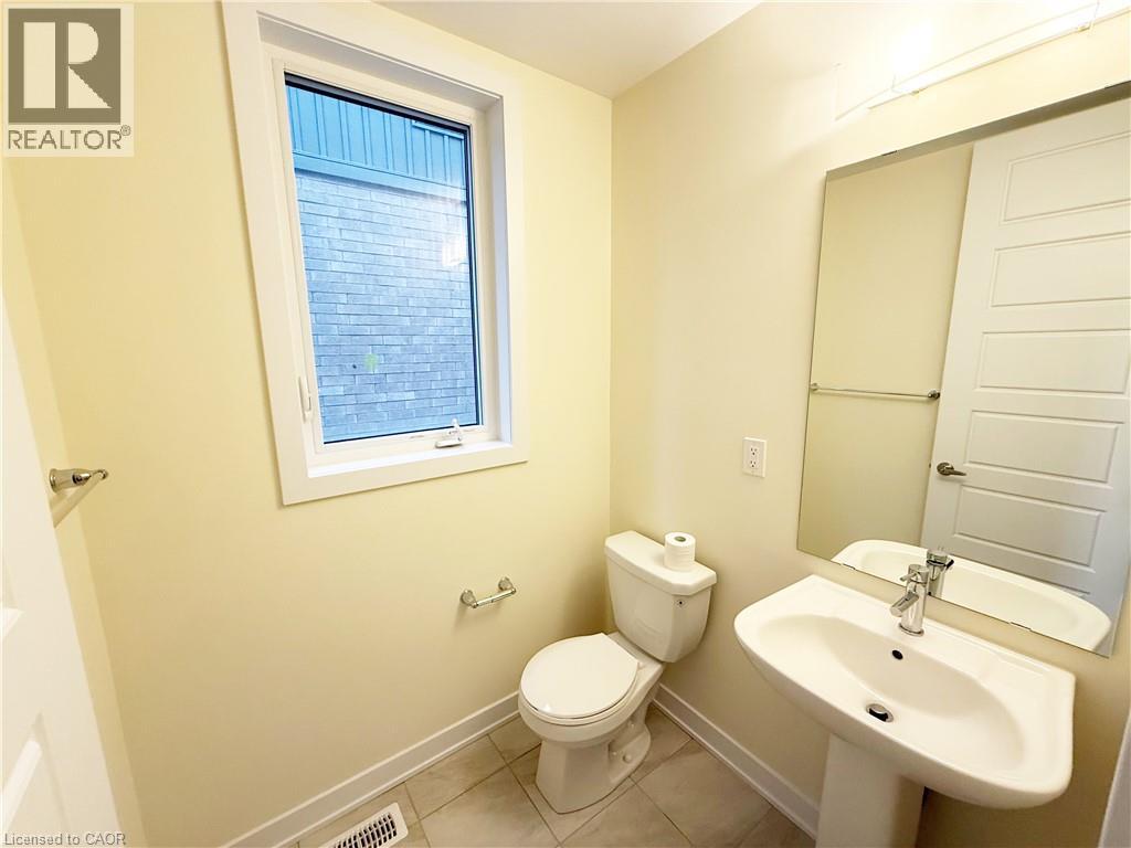 27 Starboard Crescent, Welland, Ontario  L3B 0M7 - Photo 7 - 40817507