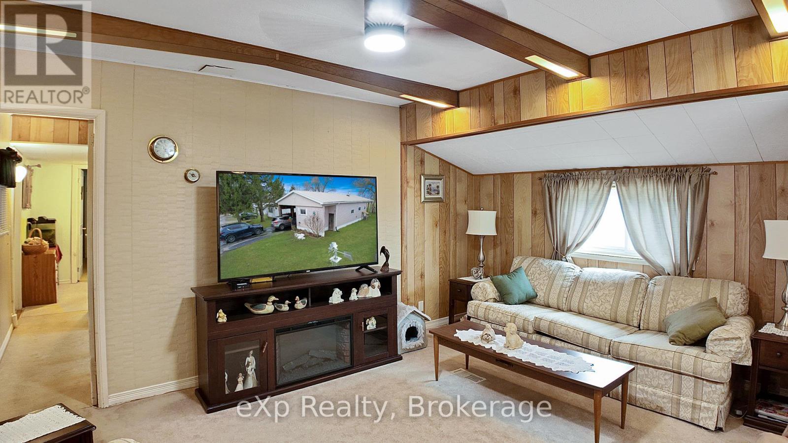 9 Dove Road, Brockton, Ontario  N0G 2V0 - Photo 12 - X12954524