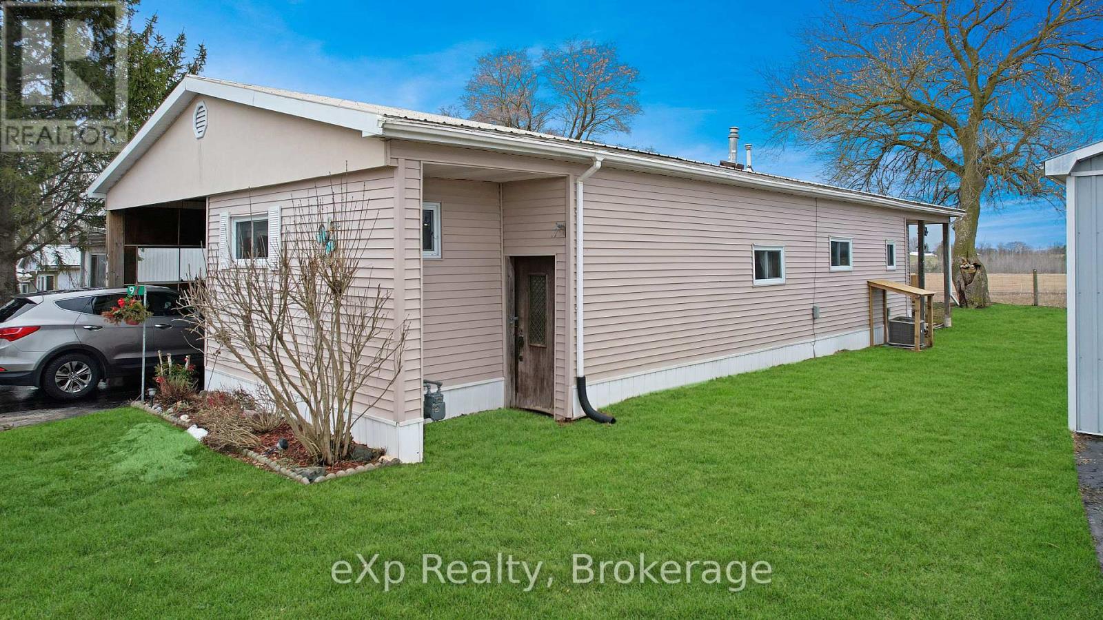 9 Dove Road, Brockton, Ontario  N0G 2V0 - Photo 3 - X12954524