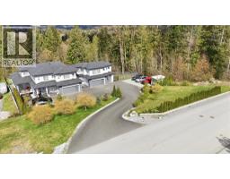 25507 BOSONWORTH AVENUE, Maple Ridge, British Columbia