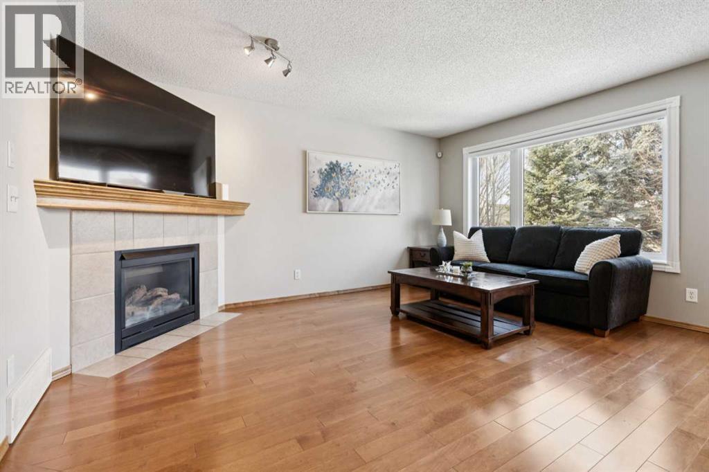 142 Cranfield Crescent SE, Calgary, Alberta  T3M 1S5 - Photo 4 - A2298534