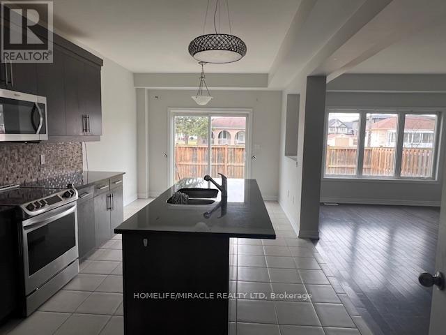 6141 Eaglewood Drive, Niagara Falls, Ontario  L2G 0A7 - Photo 3 - X12948222