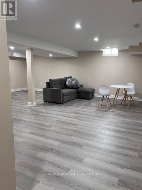 6141 Eaglewood Drive, Niagara Falls, Ontario  L2G 0A7 - Photo 6 - X12948222