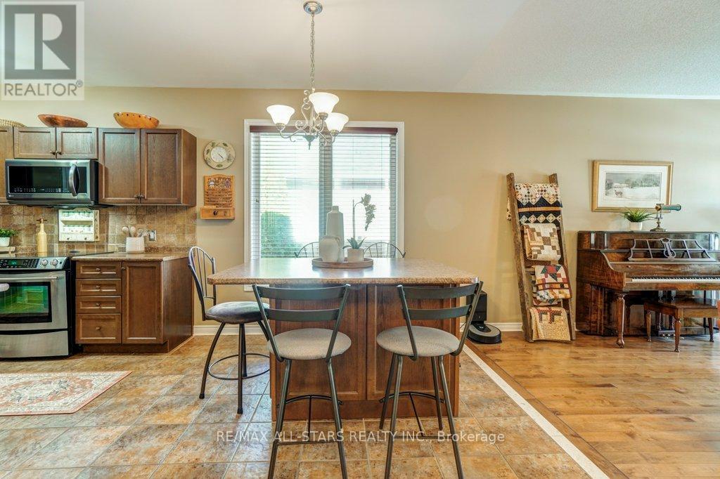 32 Oakside Drive, Uxbridge, Ontario  L9P 2A4 - Photo 14 - N12954520