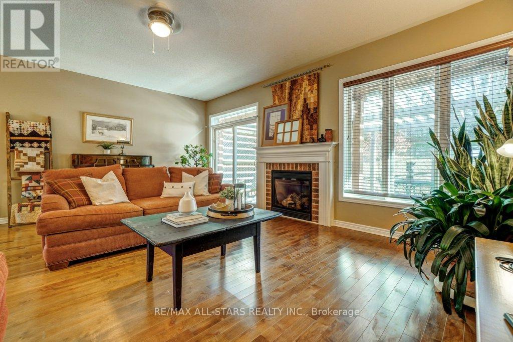 32 Oakside Drive, Uxbridge, Ontario  L9P 2A4 - Photo 18 - N12954520