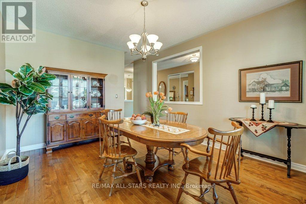 32 Oakside Drive, Uxbridge, Ontario  L9P 2A4 - Photo 8 - N12954520