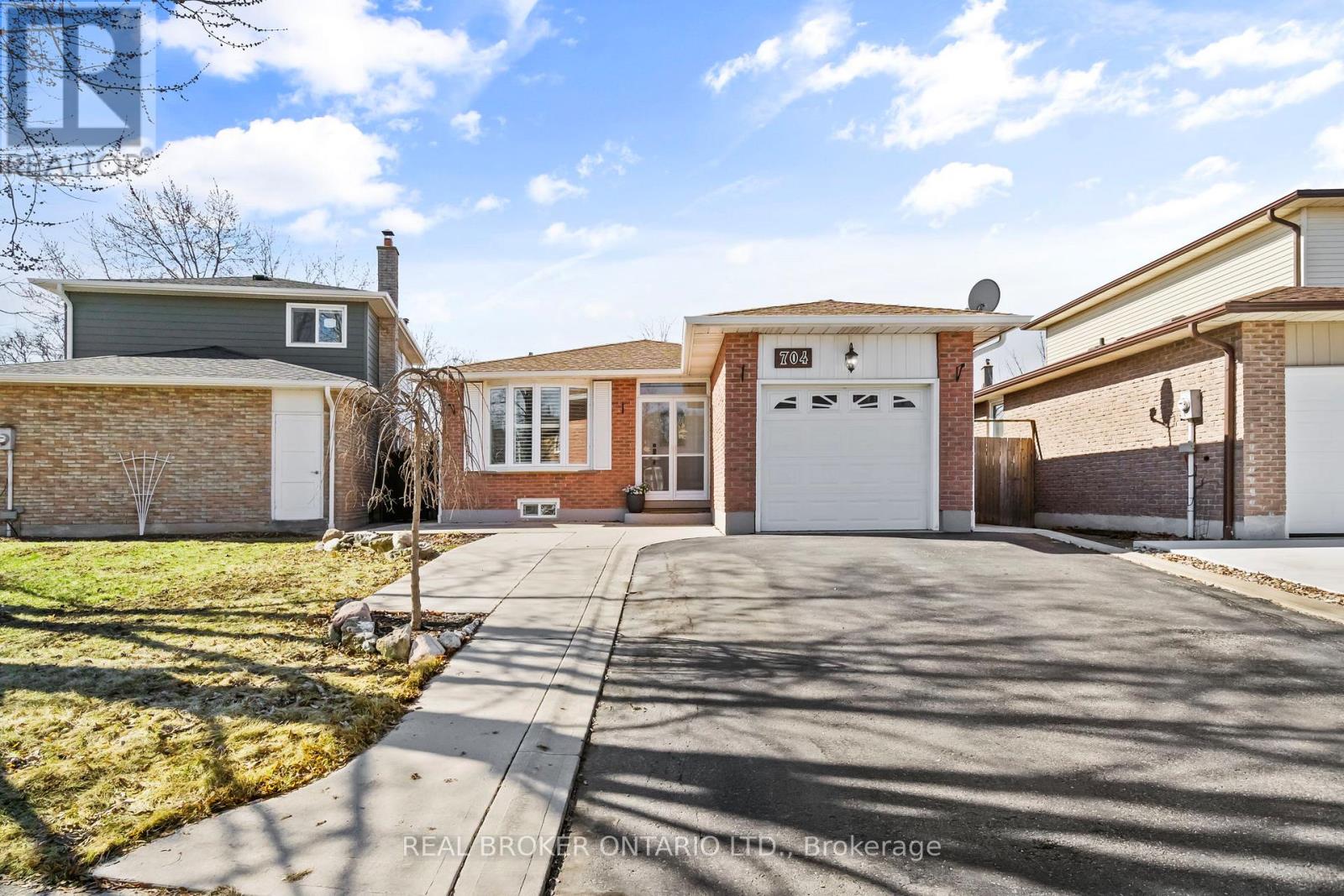 704 COULSON AVENUE, Milton, Ontario