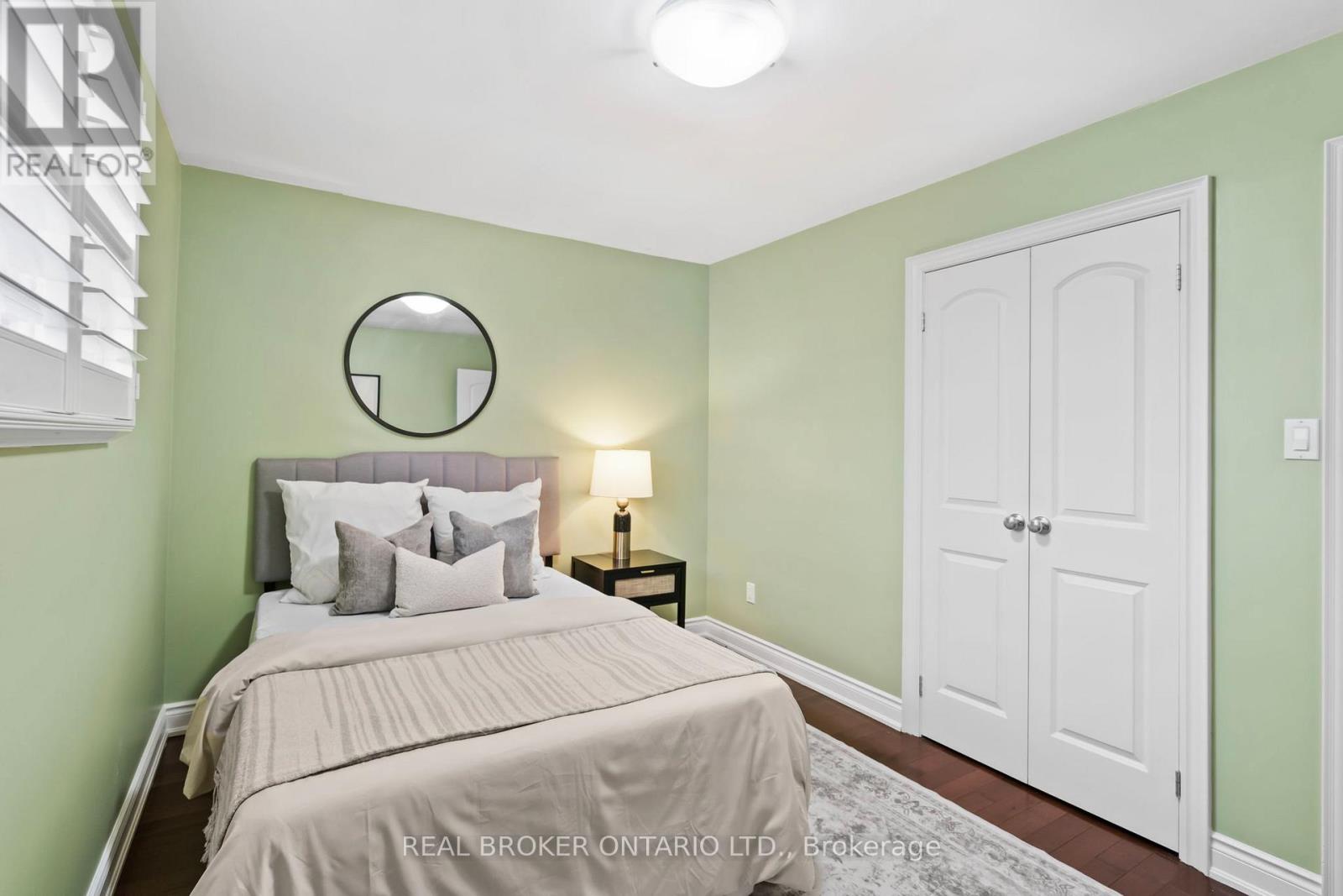 704 Coulson Avenue, Milton, Ontario  L9T 4J4 - Photo 27 - W12954532