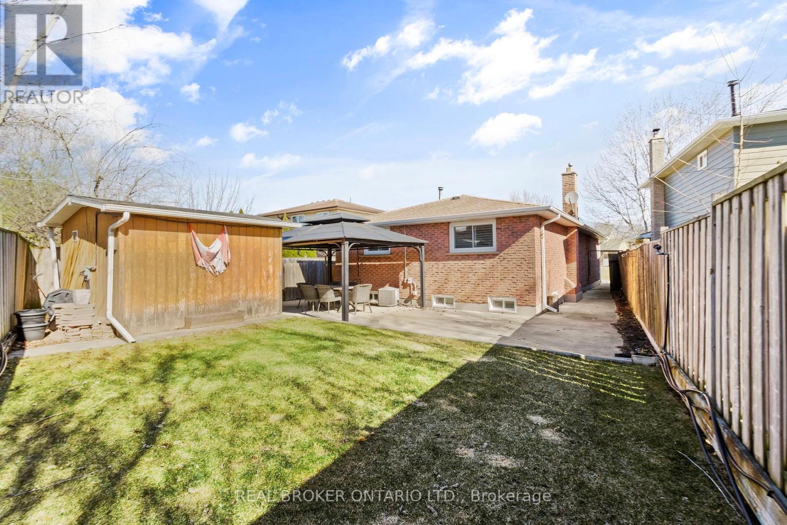 704 Coulson Avenue, Milton, Ontario  L9T 4J4 - Photo 45 - W12954532