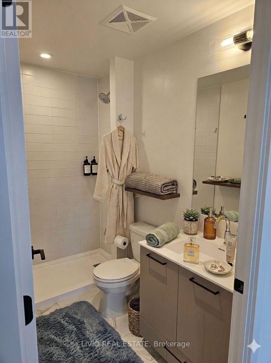 505 - 10 Lagerfeld Drive E, Brampton, Ontario  L7A 5L3 - Photo 10 - W12954538