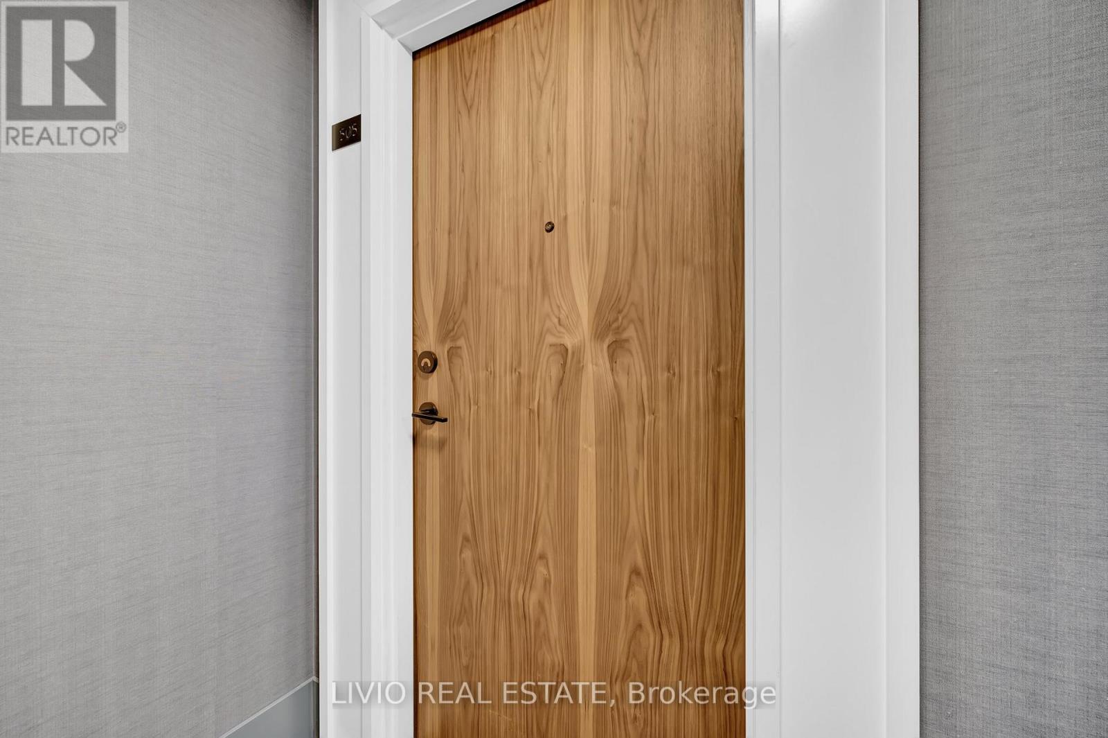 505 - 10 Lagerfeld Drive E, Brampton, Ontario  L7A 5L3 - Photo 3 - W12954538