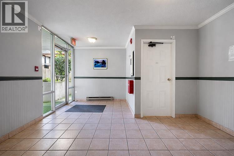 202 320 W 2nd Street, North Vancouver, British Columbia  V7M 1E1 - Photo 3 - R3106728