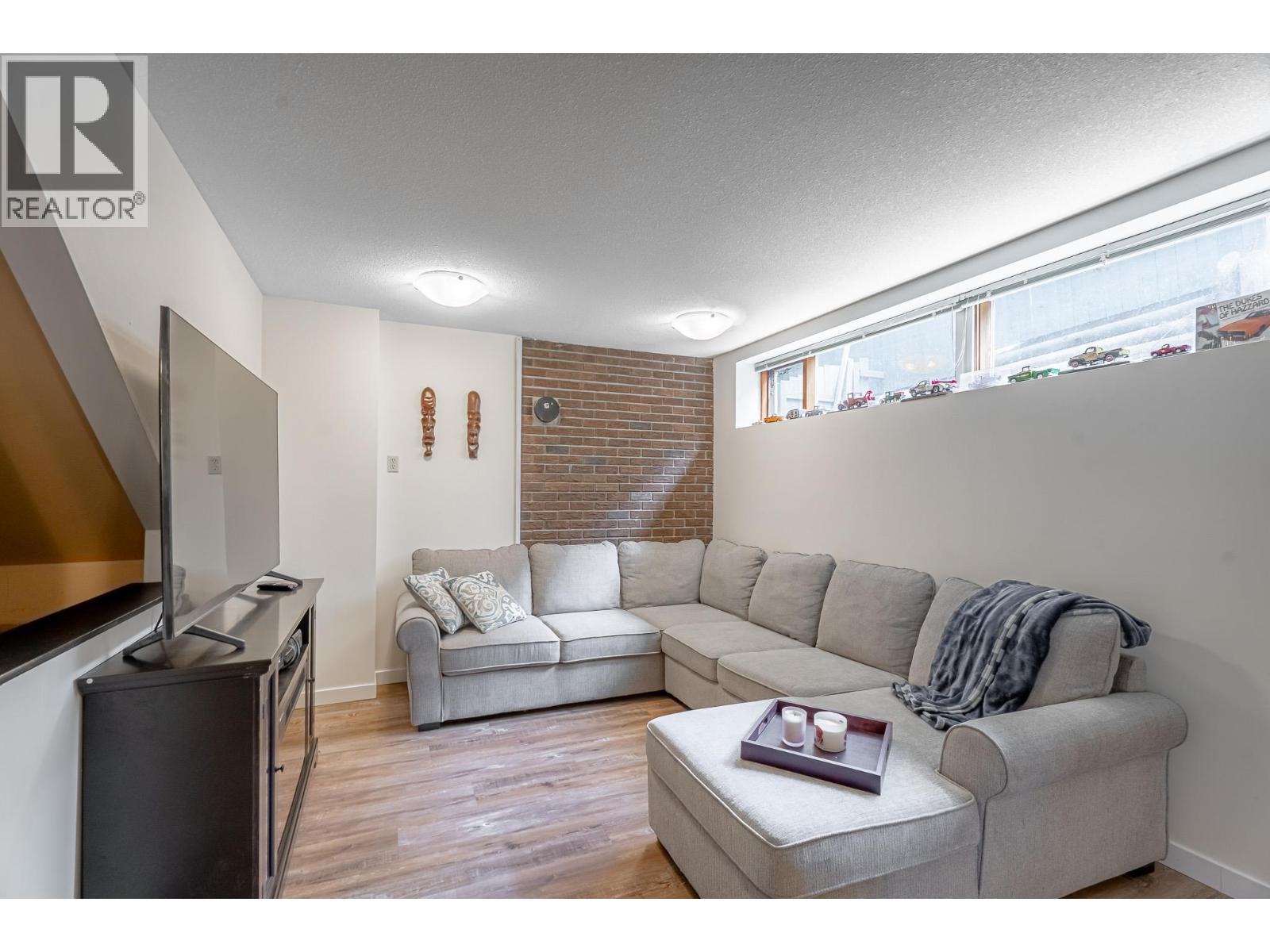 913 Huntleigh Crescent, Kamloops, British Columbia  V1S 1G7 - Photo 8 - 10382037